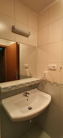 Imagen general del Hotel HOTEL SVRATKA. Foto 56