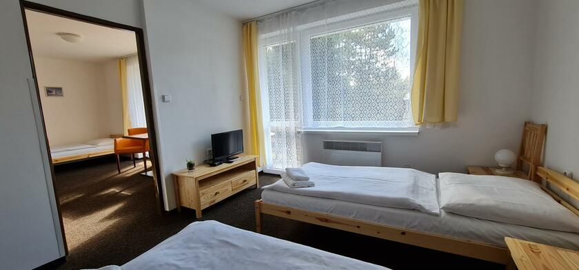 Imagen general del Hotel HOTEL SVRATKA. Foto 100