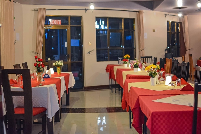 Imagen de la habitación del Hotel HOTEL TAJI. Foto 16