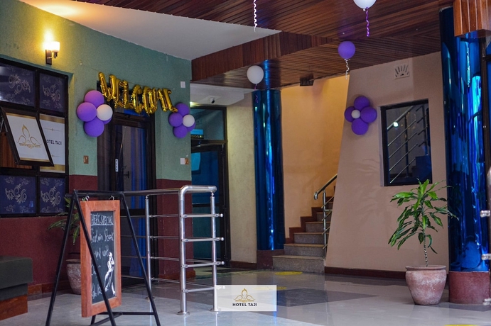 Imagen general del Hotel HOTEL TAJI. Foto 2