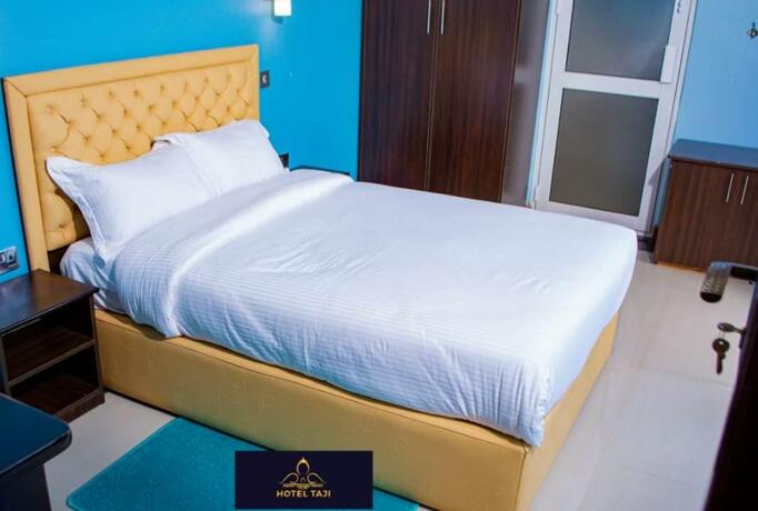 Imagen general del Hotel HOTEL TAJI. Foto 9