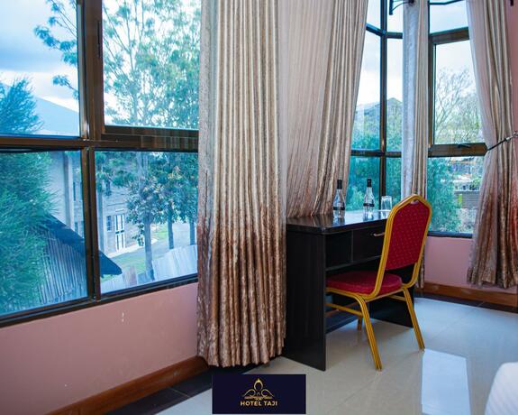 Imagen general del Hotel HOTEL TAJI. Foto 15