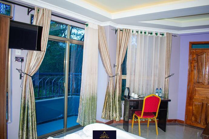 Imagen general del Hotel HOTEL TAJI. Foto 26