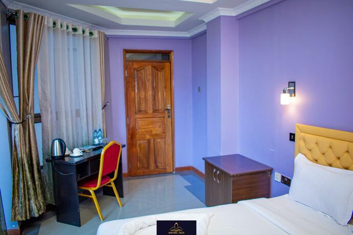 Imagen general del Hotel HOTEL TAJI. Foto 29