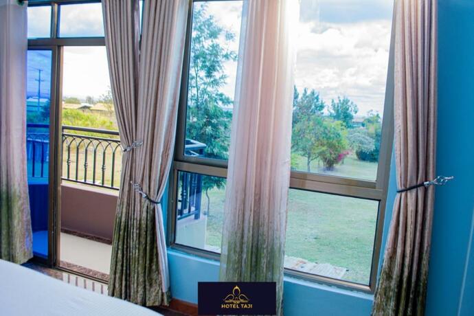 Imagen general del Hotel HOTEL TAJI. Foto 34