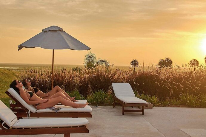 Imagen general del Hotel HOTEL TERMAS VICTORIA Wellness Spa. Foto 9