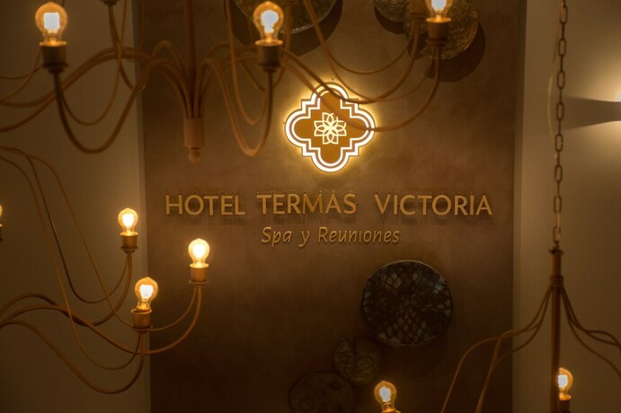 Imagen general del Hotel HOTEL TERMAS VICTORIA Wellness Spa. Foto 14