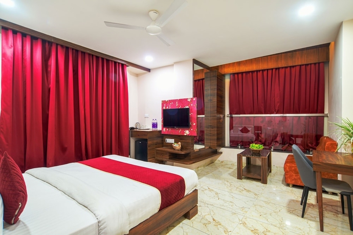 Imagen de la habitación del Hotel HOTEL THE GRAND TARA. Foto 5