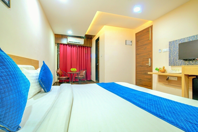 Imagen de la habitación del Hotel HOTEL THE GRAND TARA. Foto 6