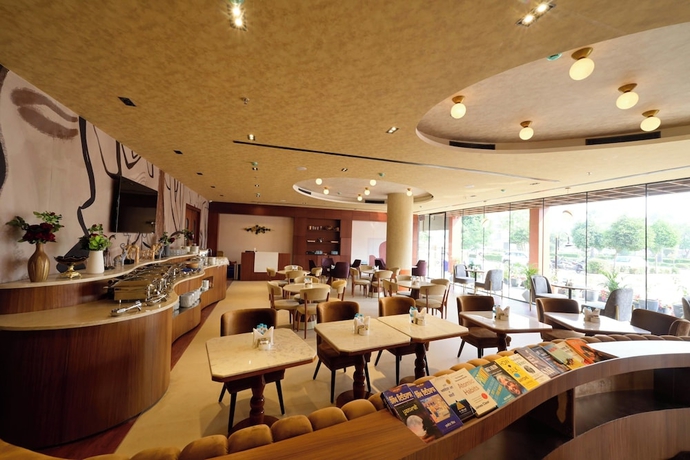 Imagen del bar/restaurante del Hotel HOTEL THE PARK GATE. Foto 3
