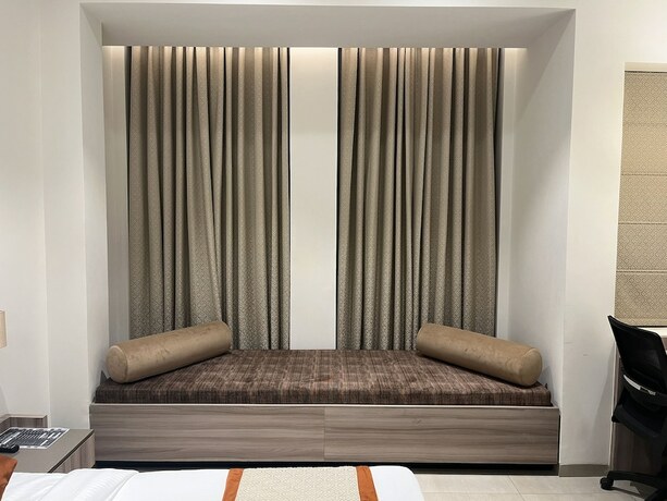 Imagen de la habitación del Hotel HOTEL THE ROYAL VISTA. Foto 15