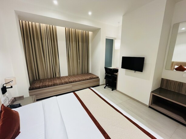 Imagen general del Hotel HOTEL THE ROYAL VISTA. Foto 10