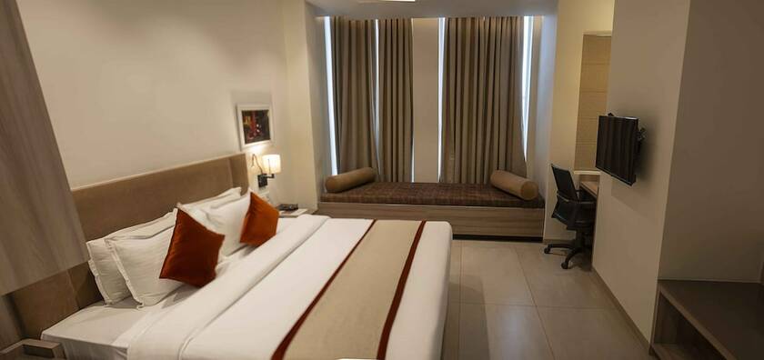 Imagen de la habitación del Hotel HOTEL THE ROYAL VISTA. Foto 17