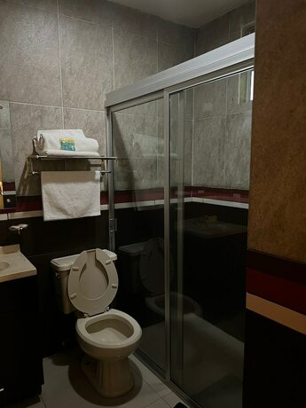 Imagen general del Hotel HOTEL TIERRA ROJA. Foto 10