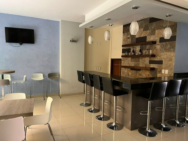 Imagen general del Hotel HOTEL TIERRA ROJA. Foto 12