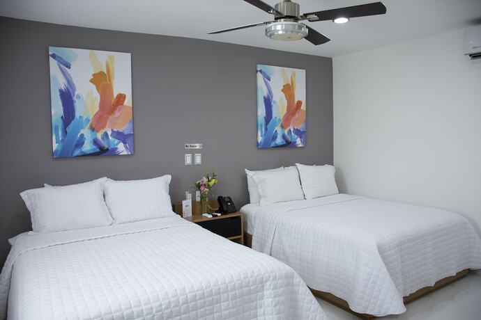 Imagen general del Hotel HOTEL TRAMONTO MAZATLAN. Foto 5