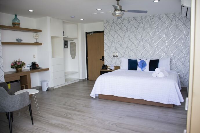 Imagen de la habitación del Hotel HOTEL TRAMONTO MAZATLAN. Foto 20