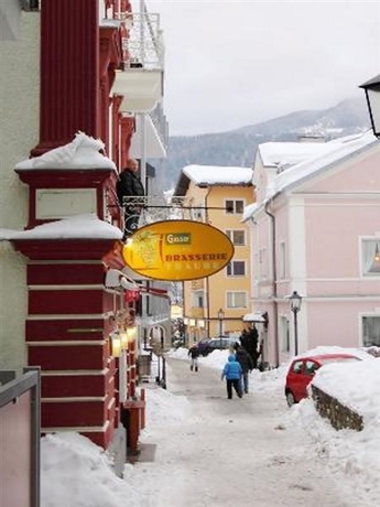 Imagen general del Hotel HOTEL TRAUBE, Zell Am See . Foto 5