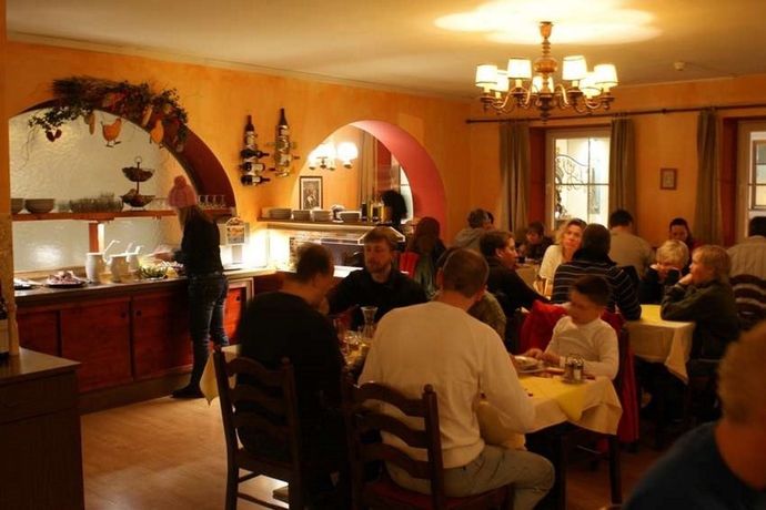 Imagen general del Hotel HOTEL TRAUBE, Zell Am See . Foto 6