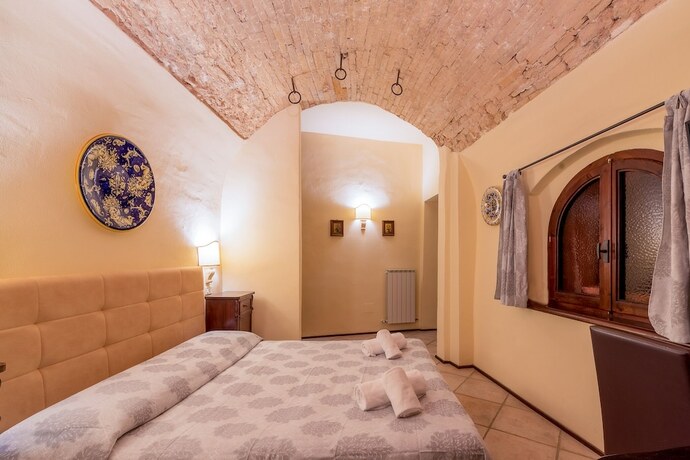 Imagen general del Hotel HOTEL TREVI. Foto 7