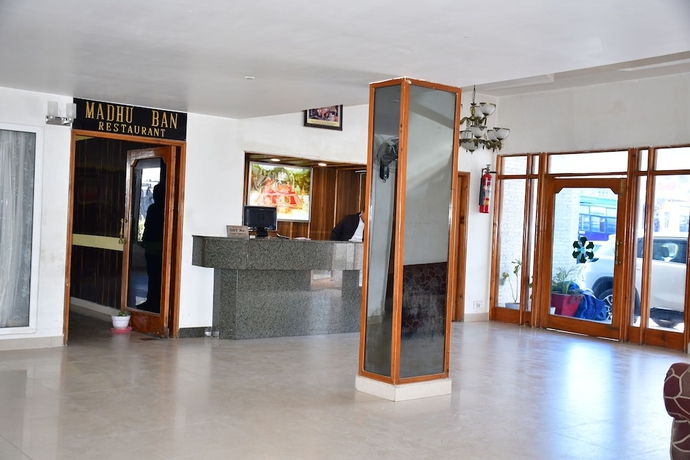 Imagen de los interiores del Hotel HOTEL TRIDEV. Foto 16