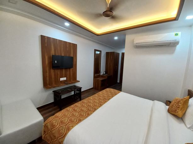 Imagen de la habitación del Hotel HOTEL The Rich Grand. Foto 2