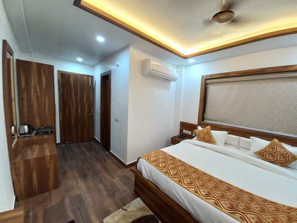 Imagen de la habitación del Hotel HOTEL The Rich Grand. Foto 5