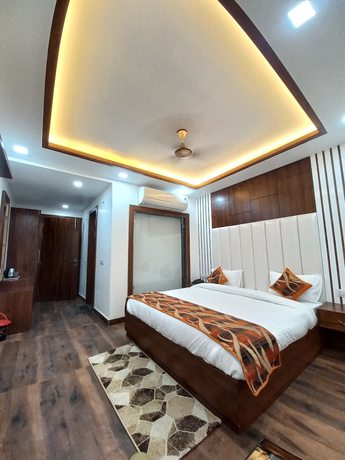 Imagen de la habitación del Hotel HOTEL The Rich Grand. Foto 8