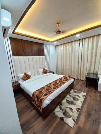 Imagen de la habitación del Hotel HOTEL The Rich Grand. Foto 12