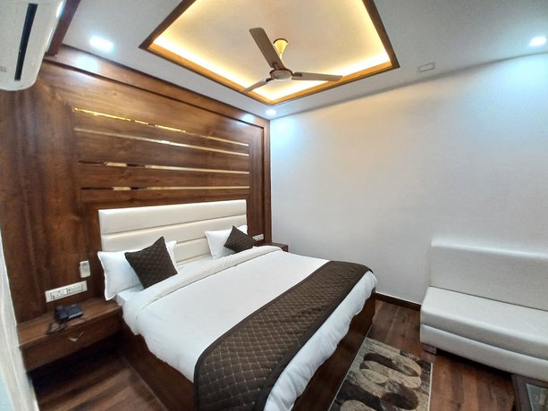 Imagen de la habitación del Hotel HOTEL The Rich Grand. Foto 16