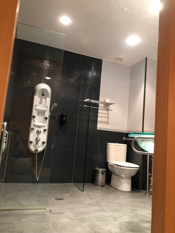 Imagen de la habitación del Hotel HOTEL V.CIUDAD. Foto 7