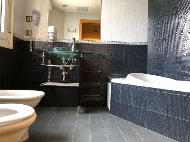 Imagen de la habitación del Hotel HOTEL V.CIUDAD. Foto 8