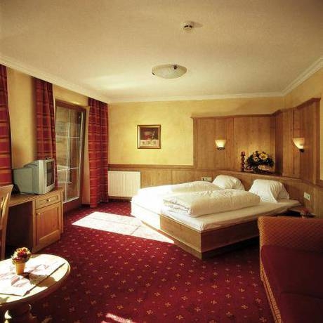 Imagen general del Hotel HOTEL WIEDERSBERGERHORN. Foto 9