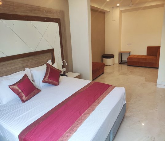 Imagen de la habitación del Hotel HOTEL XENIA. Foto 13