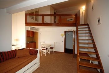 Imagen general del Hotel HOTEL Y APTOS. DE PALMELA. Foto 1