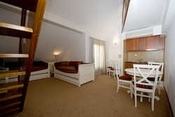 Imagen general del Hotel HOTEL Y APTOS. DE PALMELA. Foto 3