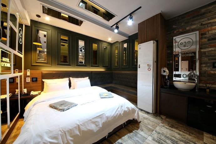 Imagen de la habitación del Hotel HOTEL Yeogiuhtte Gwangju Hanam. Foto 5