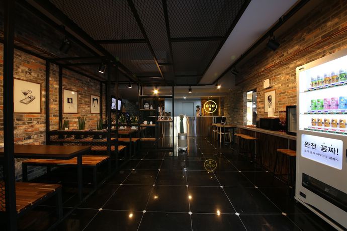 Imagen de los interiores del Hotel HOTEL Yeogiuhtte Gwangju Station. Foto 19