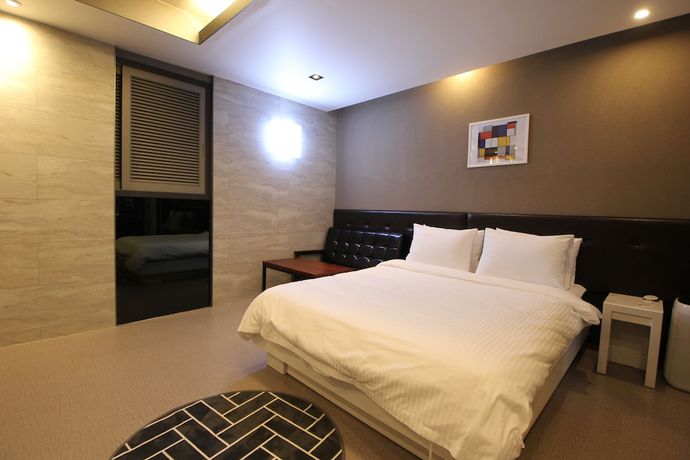 Imagen de la habitación del Hotel HOTEL Yeogiuhtte Pohang Mundeok. Foto 14
