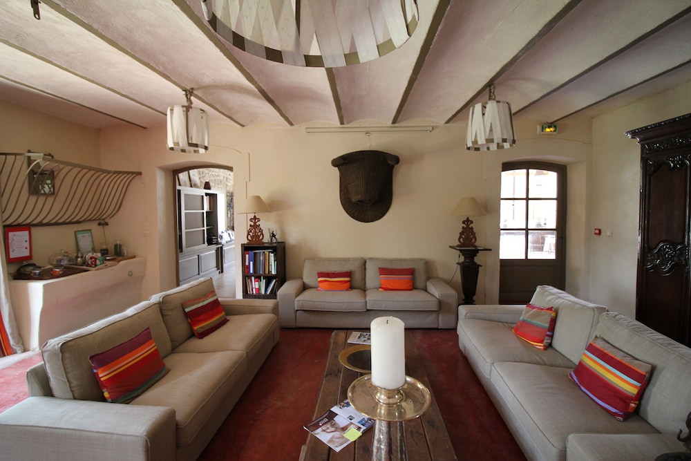 Imagen de los interiores del Hotel HOTEL et APPARTEMENTS DOMAINE DES CLOS - Teritoria. Foto 20