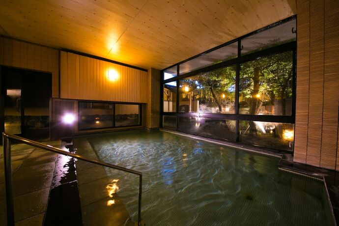 Imagen de la piscina del Hotel HOUSYOUTEI. Foto 34