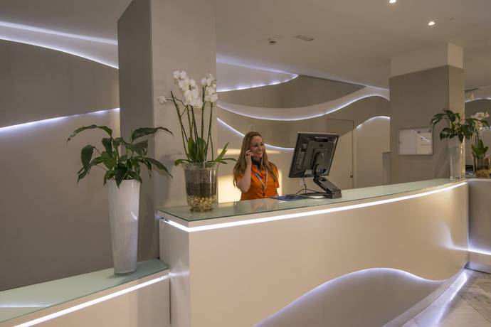 Imagen de los interiores del Hotel HOVIMA Cool Costa Adeje. Foto 16