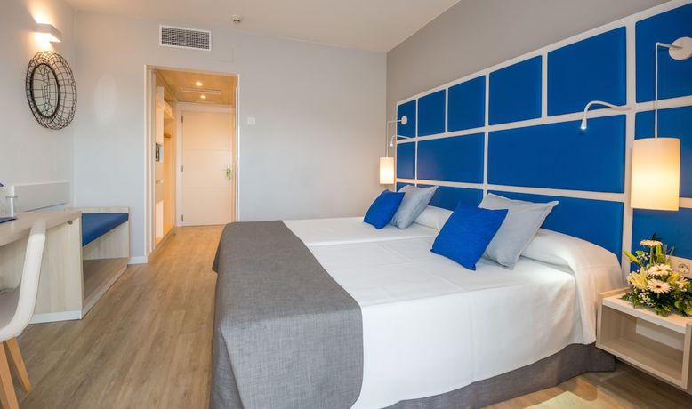 Imagen de la habitación del Hotel HOVIMA Costa Adeje. Foto 11