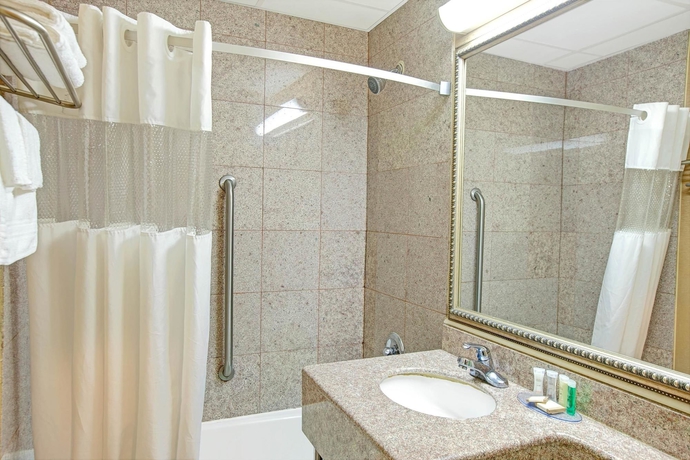 Imagen de la habitación del Hotel HOWARD JOHNSON EXPRESS INN BRONX. Foto 6