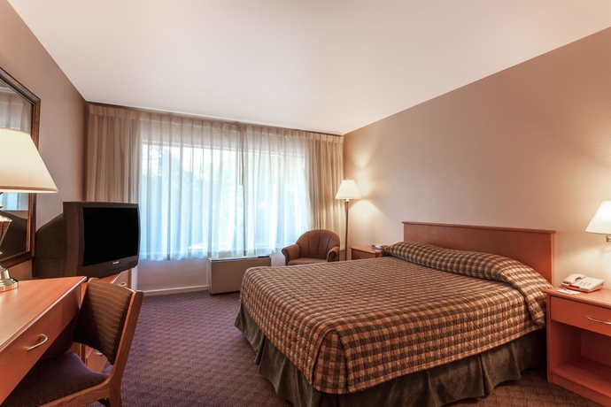Imagen de la habitación del Hotel HOWARD JOHNSON NANAIMO HARBOURSIDE. Foto 5