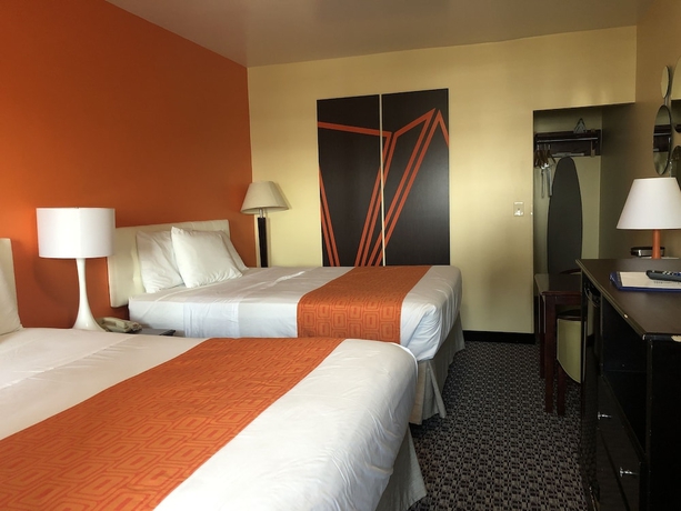 Imagen de la habitación del Hotel HOWARD JOHNSON NORTH BERGEN. Foto 8