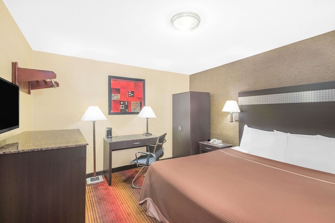 Imagen de la habitación del Hotel HOWARD JOHNSON NORTH BERGEN. Foto 13