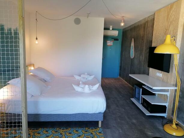 Imagen general del Hotel HÔTEL LE TERRE SAINTE. Foto 1