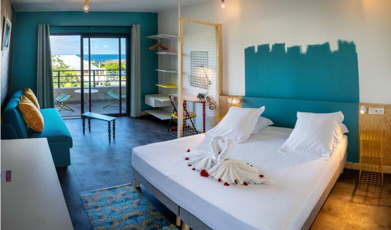 Imagen general del Hotel H&Ocirc;TEL LE TERRE SAINTE. Foto 3