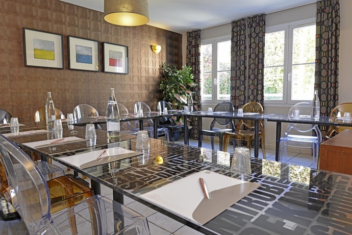 Imagen de los interiores del Hotel HÔTEL LES BEAUX ARTS. Foto 17